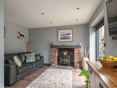 Sitting/Dining Room